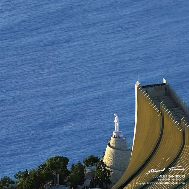 "Un chretien qui ne perçoit pas la Vierge Marie comme une mère est un... (The Lady of Lebanon - Harissa)