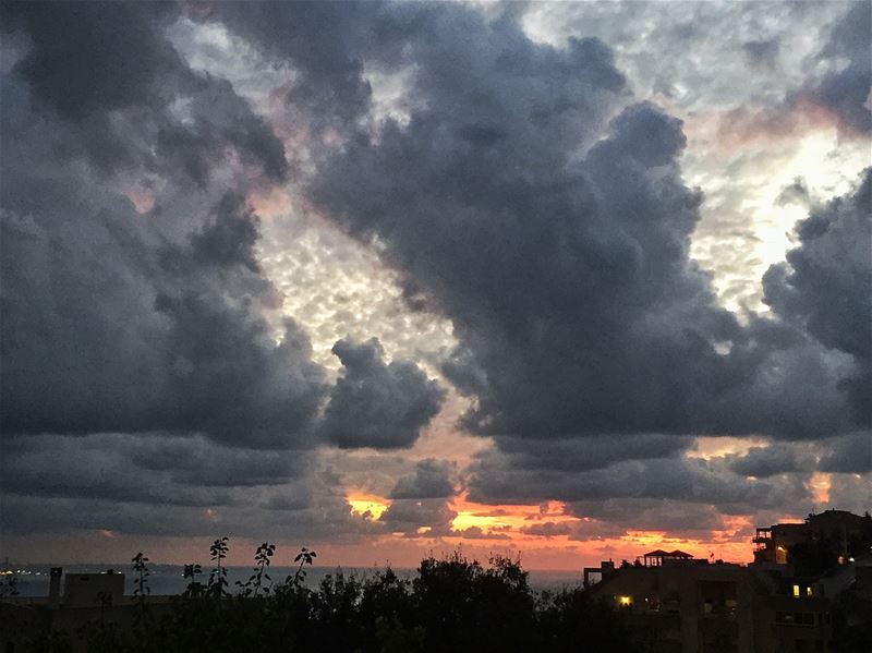 Under a blood red sky 🔥🌞  nofilter ... (Adma, Mont-Liban, Lebanon)