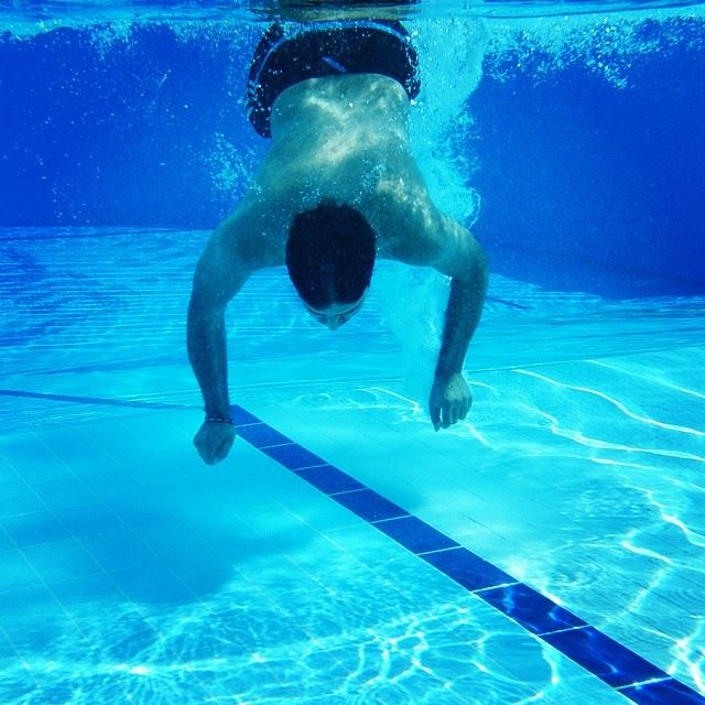 Underwater 🌊 me  sony  xperia  smartphone  underwater  summer  fun ... (Florida Beach Chekka)