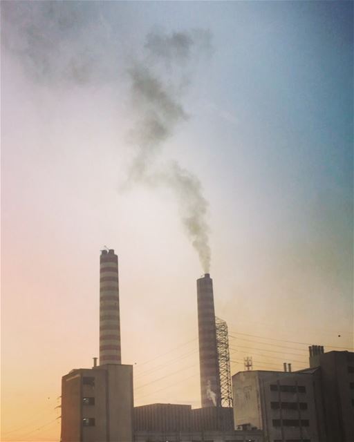 Unfortunately, this is the air we breathe. pollution  electricity  zouk ... (Zouk Mosbeh)