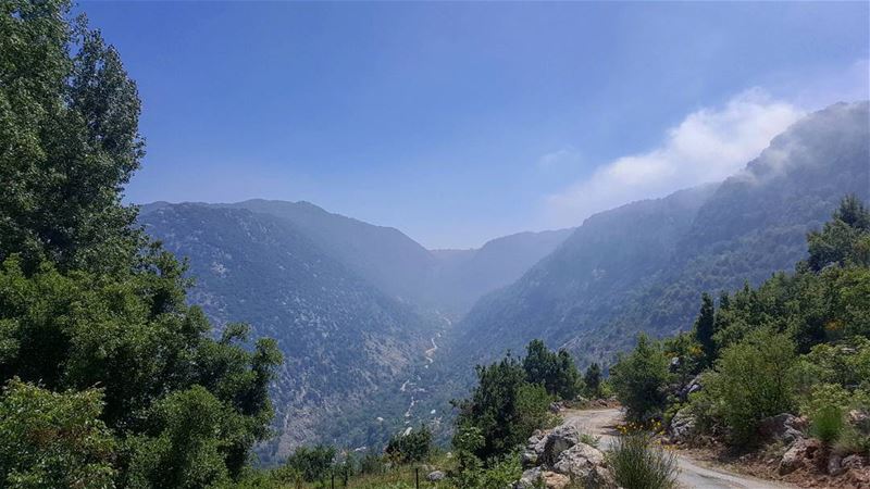 Unwind ! photography  scenic  scenery  lens  samsung  note5 ... (Chahtoul Kesrouan)