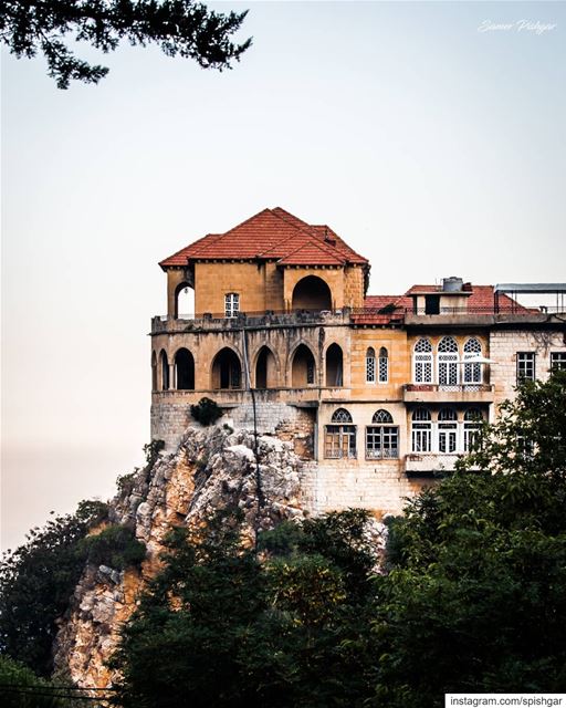 Up on a rocky hill, just a 100 meters before the town's old square.. rests... (Hammana)