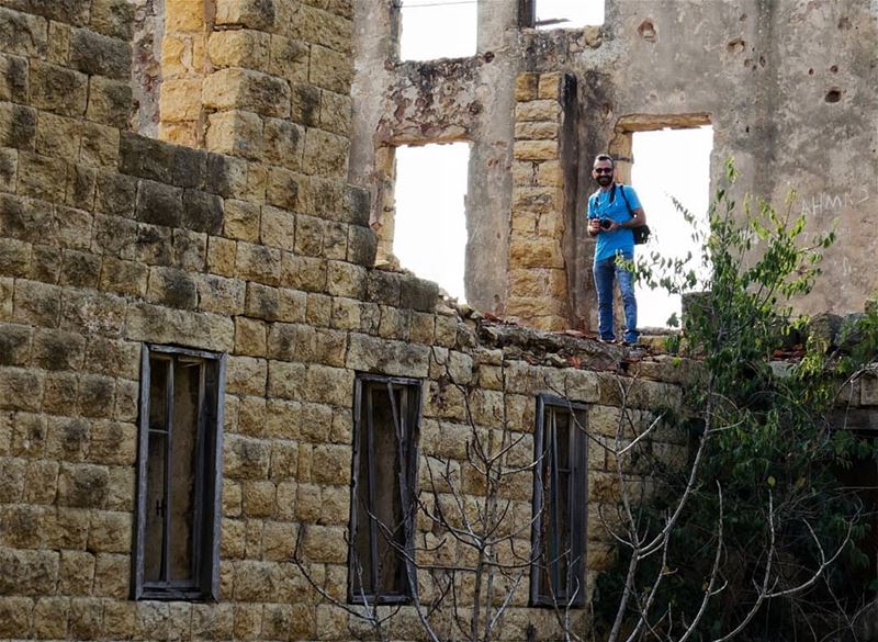 Urbex trip to kfar matta lebanon beirut leburbex ... (Kafr Mattá, Mont-Liban, Lebanon)