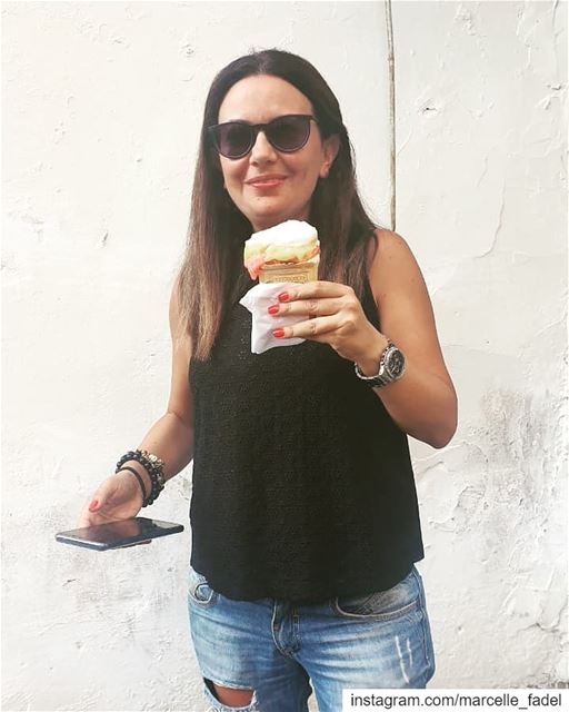 "  vacationmood  vacationfood " 🥵 wheninbeirut with  roro  myfriend @rabo (Hanna Mitri Best Bouza Ice Cream)