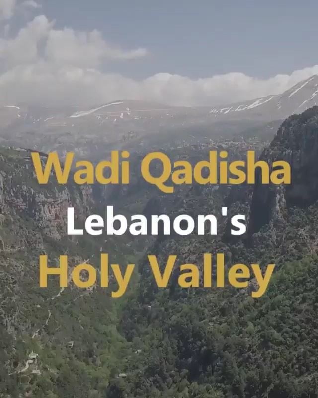 Veja neste vídeo imagens impressionantes e curiosidades do Vale Qadisha,... (Kadisha Valley)