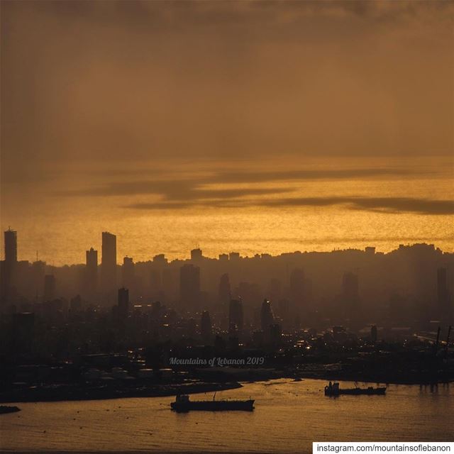 Vertical city layers in contrast with the expect horizontal layers!... (Beirut, Lebanon)