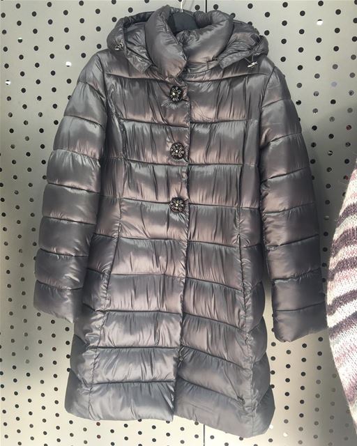 Very lightweight winter coat yet keeps you warm DailySketchLook 221... (Er Râbié, Mont-Liban, Lebanon)