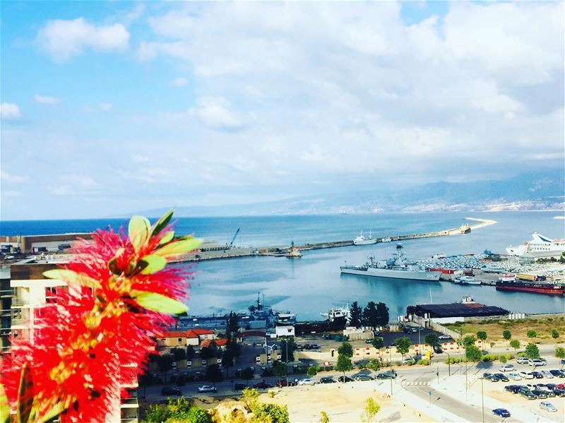  view beirut like4like lebanontimes photography livelovelebanon... (Beirut, Lebanon)