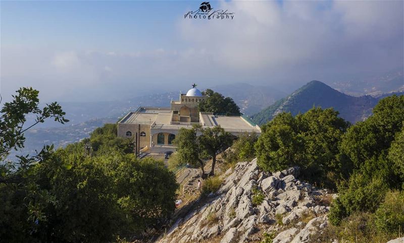 View from the top. • • •  chouf  shoufreserve  lebanon  beirut ... (Niha El Chouf)