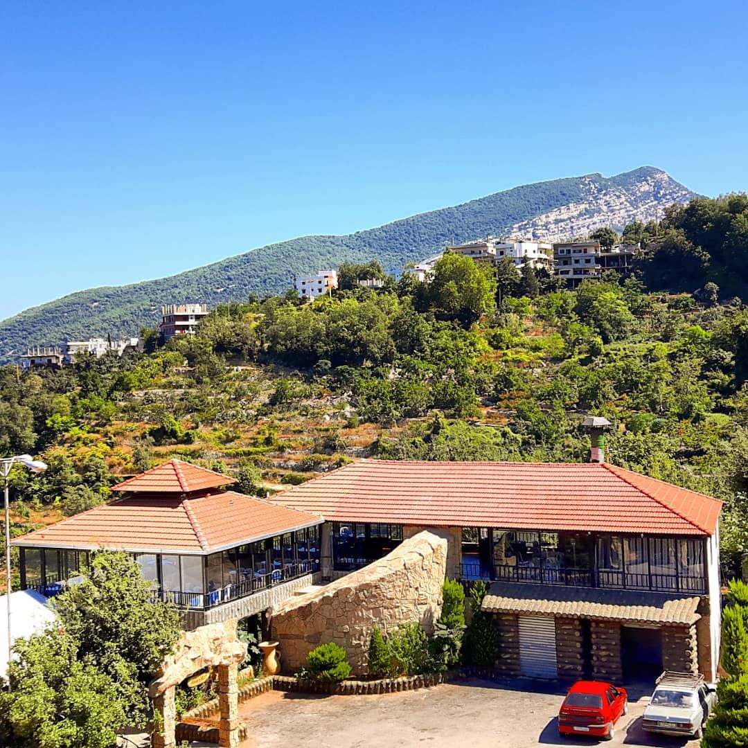 🇱🇧❤❤ view  mountains  mountainsoflebanon  discoverplaces ... (Lebanon)