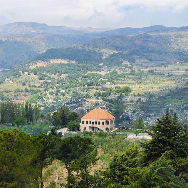 🇱🇧🇱🇧🇱🇧❤❤ view  villa  house  alone  mountains  peaceful  green... (Lebanon)