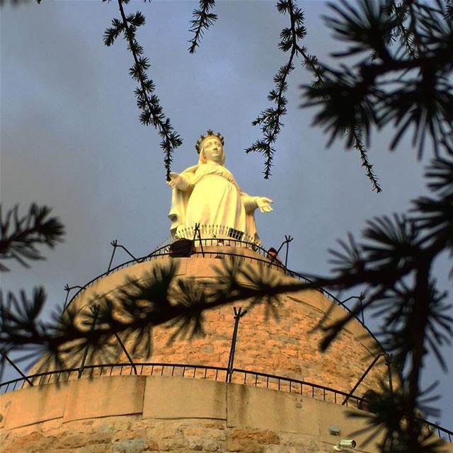  virginmary  statue  harissa  sculpture  religion  spirituality ... (Harisa, Mont-Liban, Lebanon)