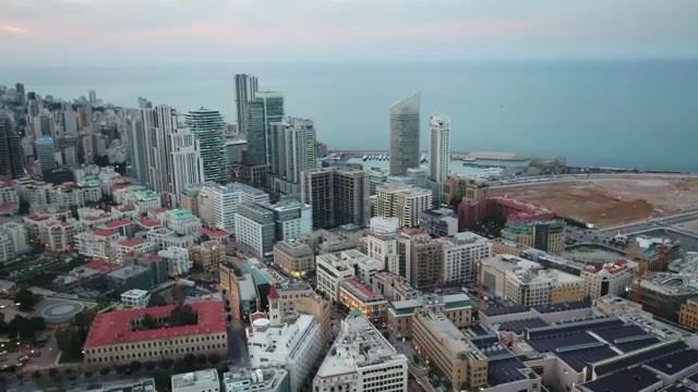 Visão 360° de Beirute 🇱🇧 360 view of Beirut. Via @nogarlicnoonions ... (Beirut, Lebanon)