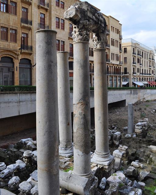 Viver em Beirute é como viver na história. Durante o seu passeio, as ruas,... (Downtown Beirut)