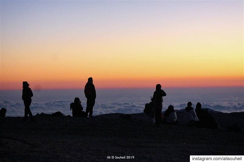 Waiting the sunrise  tb  qornesawda  northlebanon  sunrise  sun  clouds ... (Qornet es Saouda (ås))