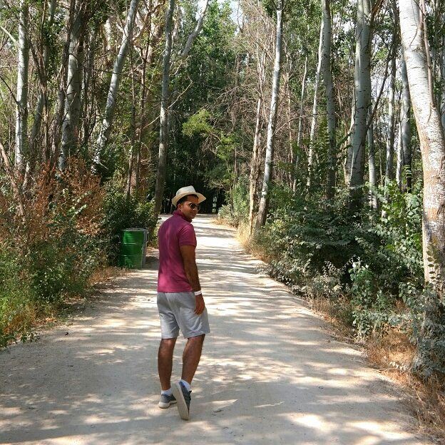  walk  tree  ta3nayel  nature_shooters  naturephotography  nature  beqaa ... (Deïr Taanâyel, Béqaa, Lebanon)