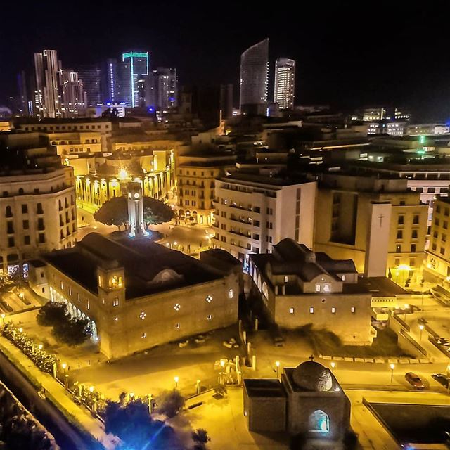 Warm October nights 🇱🇧🌆🇱🇧....... lebanon  livelovebeirut ... (Beirut, Lebanon)