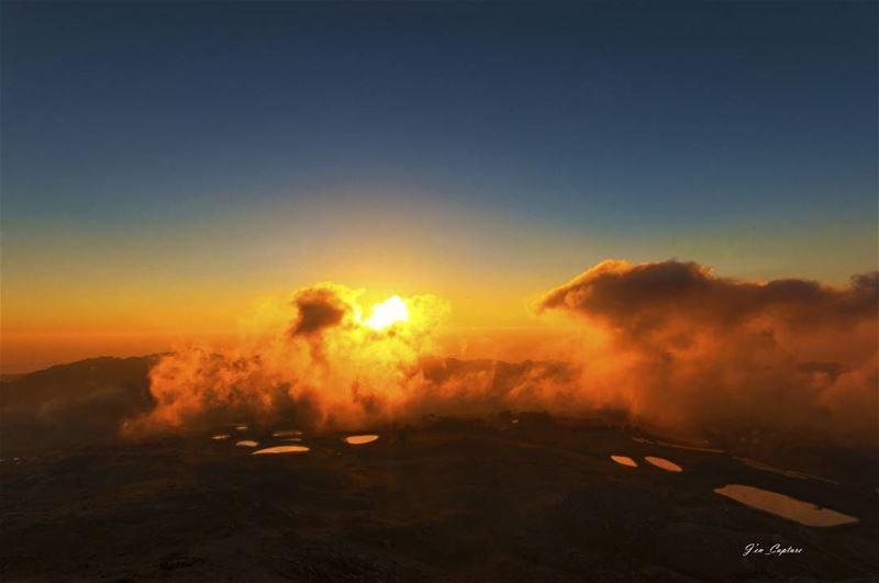Warm Sunset 😎••• Nikon  NikonDX  Nikonphotography  NikonDSLR ... (Aaqoura, Mont-Liban, Lebanon)