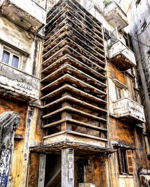  warmarks  livelovelebanon  lebanontimes  lebanonspotlights  lebanonweekly...