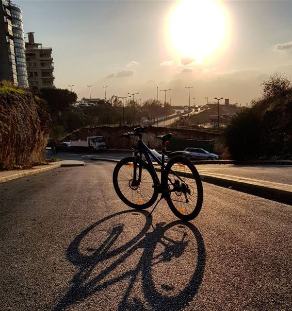 Warming up a cold busy day...☀️ beirut  mybike........ outdoor... (Beirut, Lebanon)