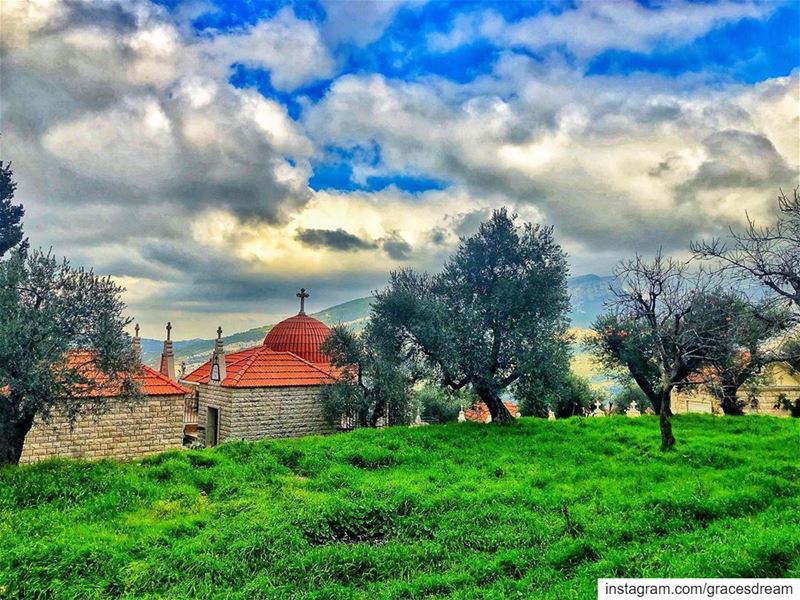 We find rest in those we  love, and we provide a resting place in... (Douma, Liban-Nord, Lebanon)