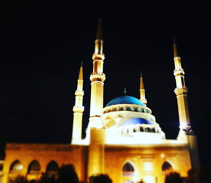 We miss You RH  Lebanon  mosque  elamin  peace  Beirut  muslim  night ...