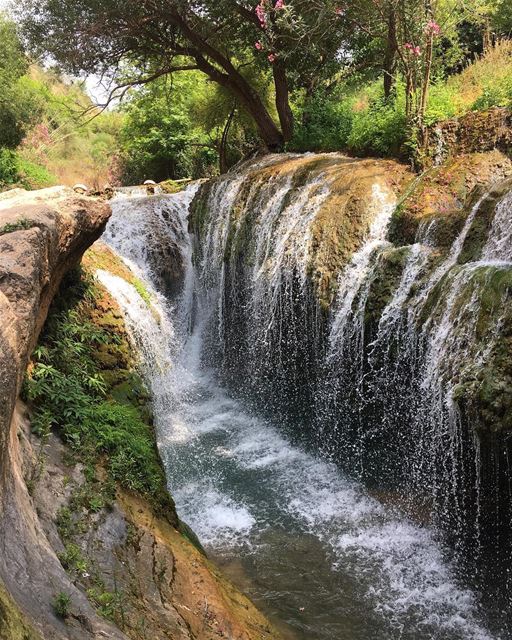 💦...... wearelebanon  livelovelebanon  proudlylebanese  prolebanon... (Naher Bakarzala)