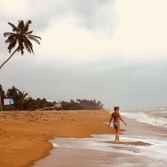 Wednesday’s like this ✅... keepdiscovering ... lucyinlebanon 💚 (Turyaa Kalutara)