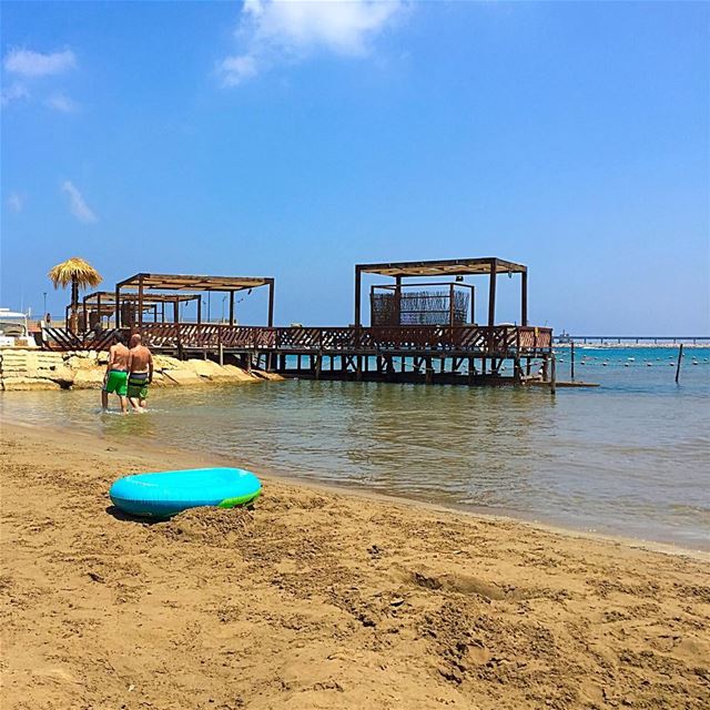 weekend blues!  floridabeach  lebanon  today  morning  sea  beach ... (Florida Beach)