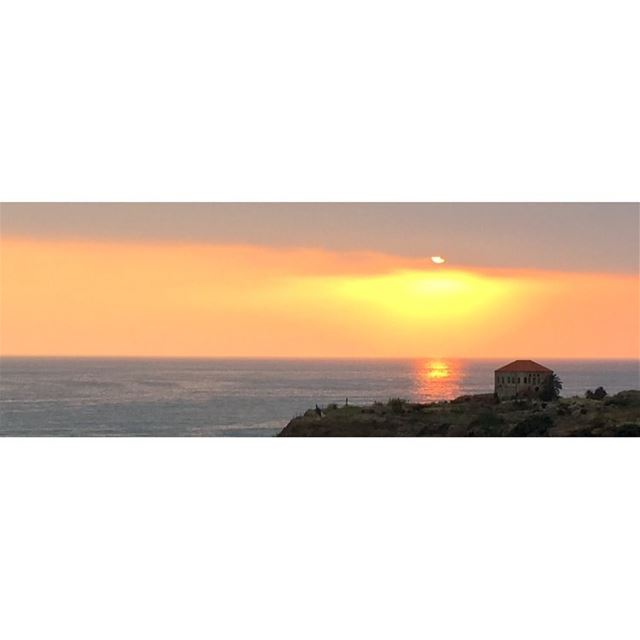  weekend  sunny  summer  amazingviewsoflebanon  oldhouse  sunset  jbeil ... (Byblos - Jbeil)