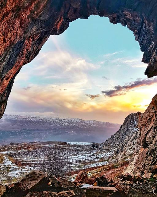 Welcome, to the Cave of Wonders...💙... (El Laqloûq, Mont-Liban, Lebanon)