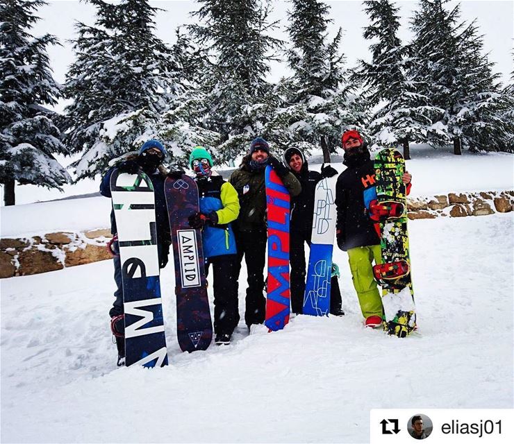 Well look at this bangin' group of babes and boards 😍. Rumor has it 700,00 (Mzaar Ski Resort)