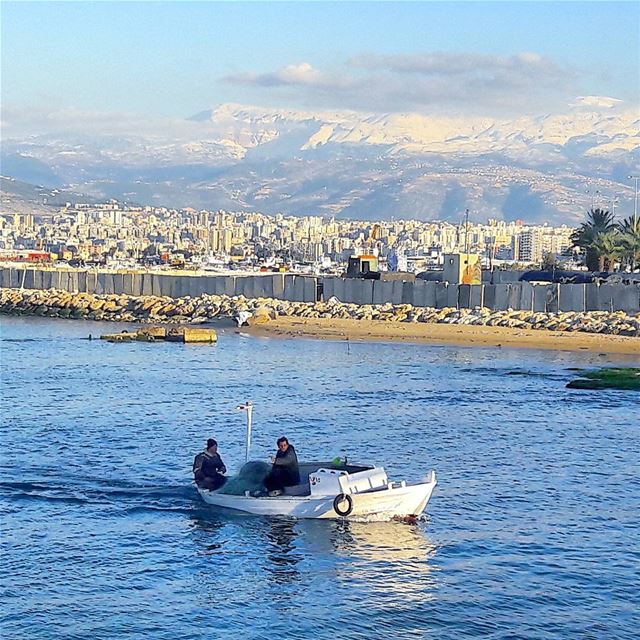 What a beautiful SUNday 🌊🌊🌊  ElMina  Abdelwahhab_Island  Island  Waves ... (Port of Tripoli)