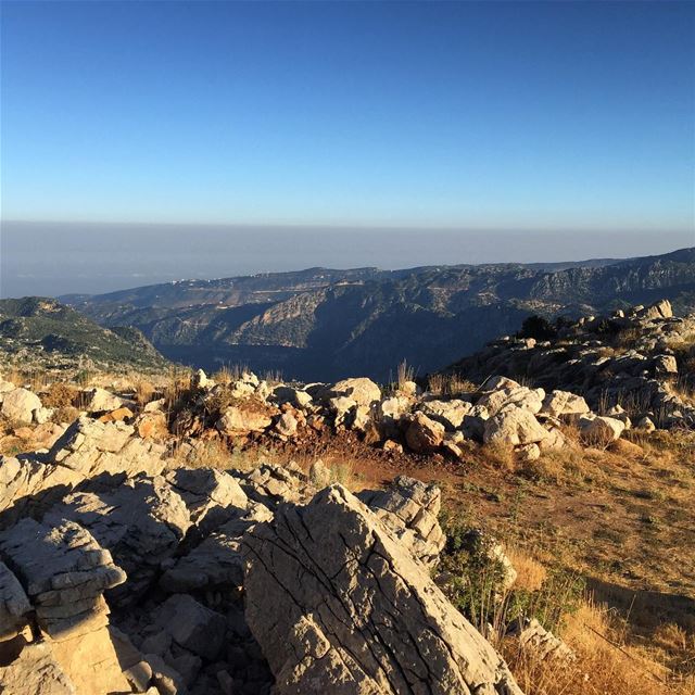 What a view. 🇱🇧 lebanon  lebanon_hdr  lebanonlove  lebanonmania ... (Lessa)