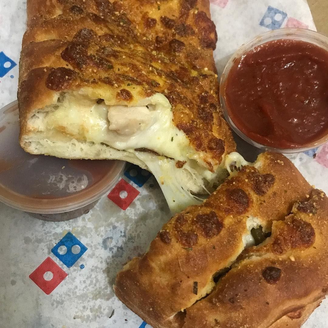 What about the fajita stuffed one ? 🙀... stuffed with cheese, chicken,... (Domino's Pizza Mazraa)