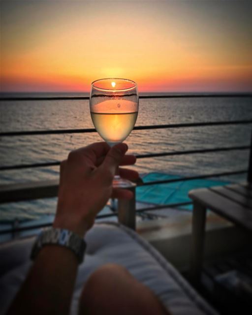 What are your ingredients for a good day? Mine are good views, good... (Batroûn)
