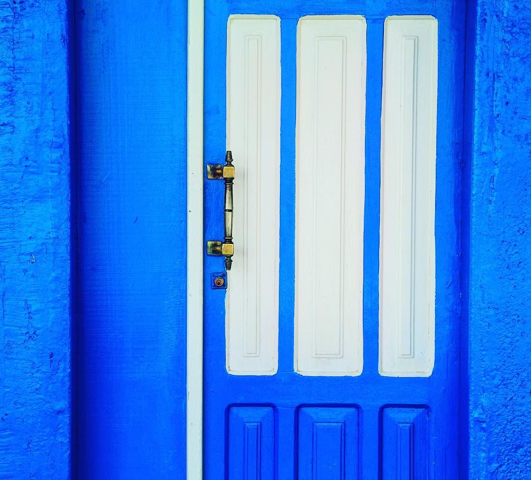 What can a strong character hide behind?. door  doorportrait  blue  vsco... (Ta7t El Ri7 - Anfeh)