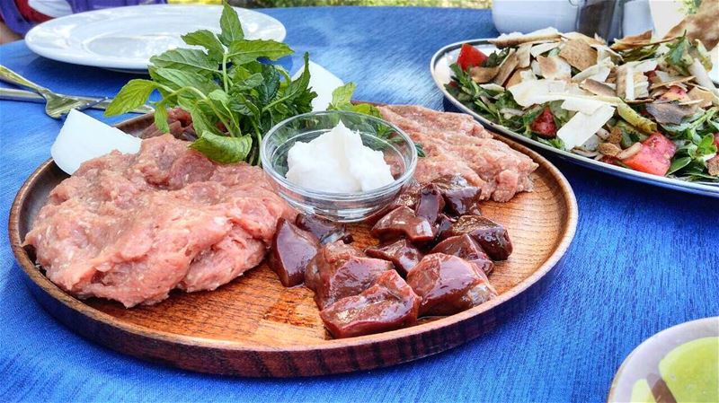 What's better than a typical Lebanese Lunch in the mountains on a Monday ?... (3youn Orghosh)