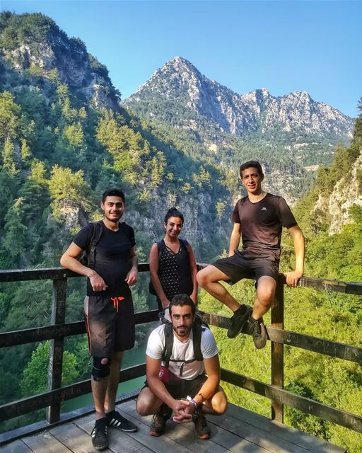 What we all need is a perfect weather a great company and Chouwen.. 🏞️... (Chouwen)