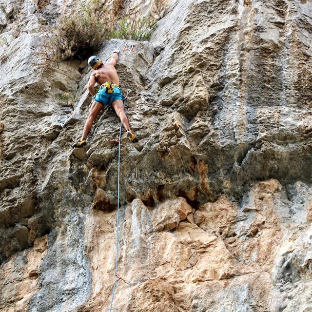 “Whatever it takes, cause I love the adrenaline in my veins”@mansouralasma (Tannurin At Tahta, Liban-Nord, Lebanon)