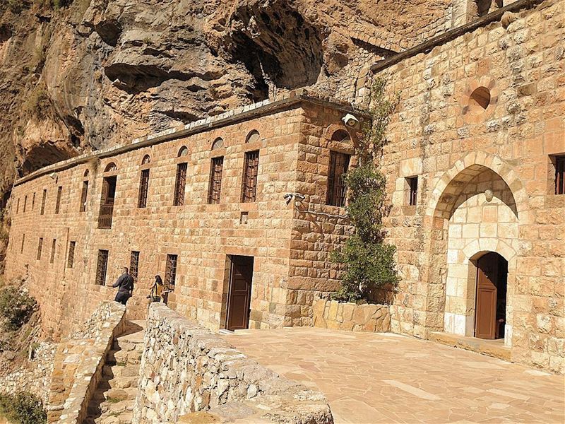  whatsuplebanon insta_lebanon ptk_lebanon lebanonpassion lebanontimes... (قنوبين ، وادي القديسين)