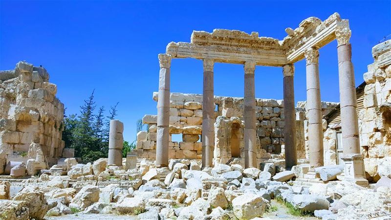  whatsuplebanon  insta_lebanon  super_lebanon  meetlebanon  lebanontimes ... (Baalbek, Lebanon)