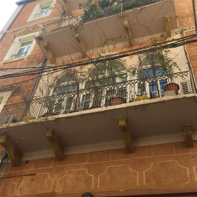  whatsuplebanon  ptk_lebanon  ig_photooftheday  ig_capture  balcony ... (Gemmayze)