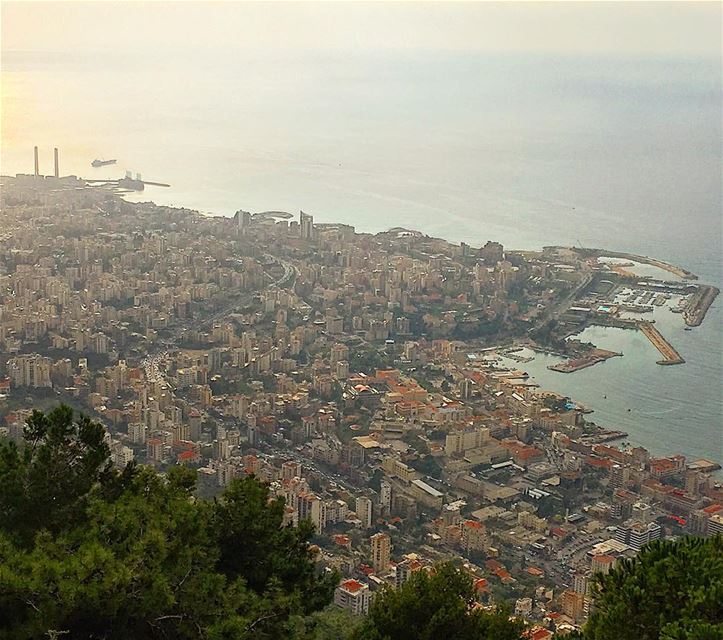  whatsuplebanon ptk_lebanon lebanonpassion lebanontimes lebanon_hdr... (Jounieh - Harisa)