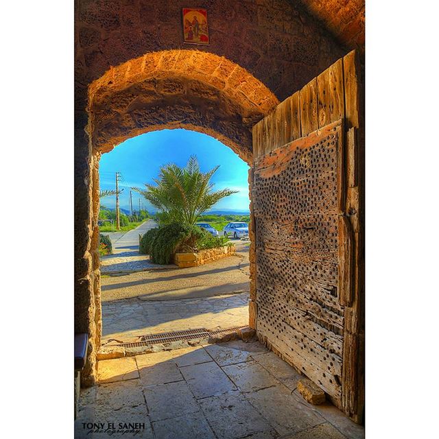  whatsuplebanon worthdoinglebanon insta_lebanon instalebanon instalebnen... (Dayr Al Natour)