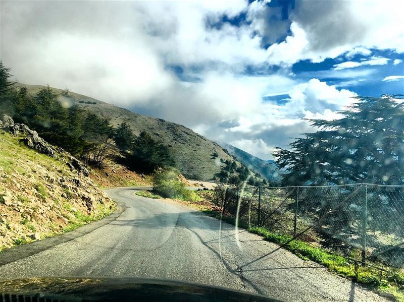 when drive and shoot  may afternoon mountain driving shooting... (Jabal el Bâroûk)