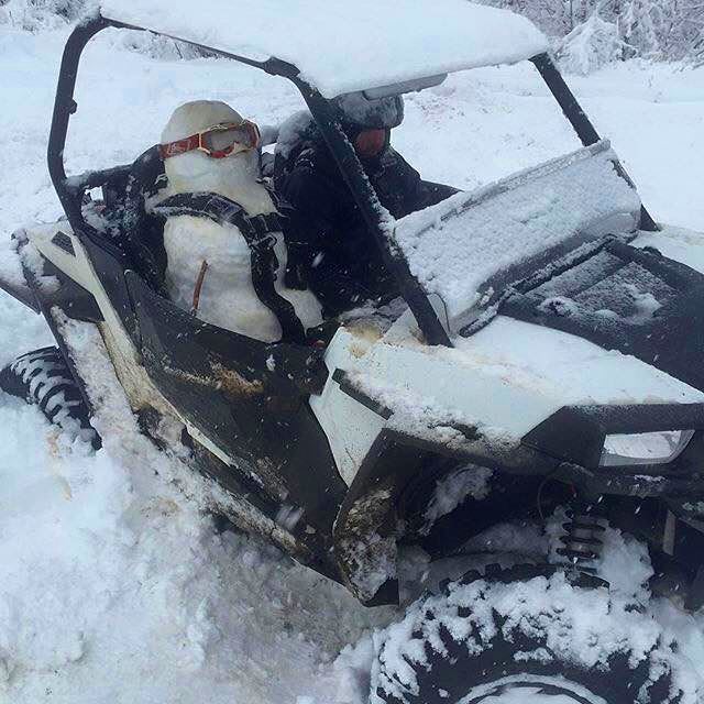 When Frosty needs a lift , you pick him up ❄️❄️ lebanon ...
