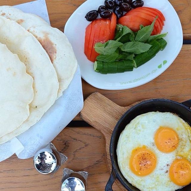 When it come to Breakfast no one does it like the Lebanese... (Zaatar W Zeit)