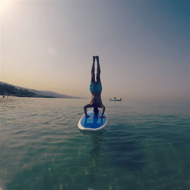 When it is that flat standup paddling becomes too mainstream 😎 🏄🏻 ... (Plage Des Rois)