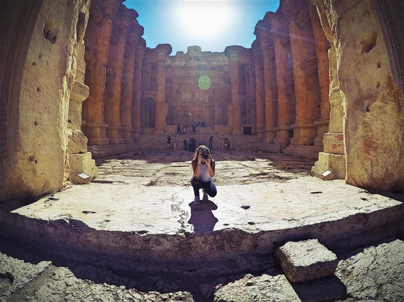 When life gets blurry adjust your focus🤙🏼📸 (Baalbek, Lebanon)